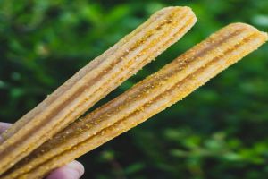 Churros ini dibuat dengan campuran emas murni, tertarik mencicipi?