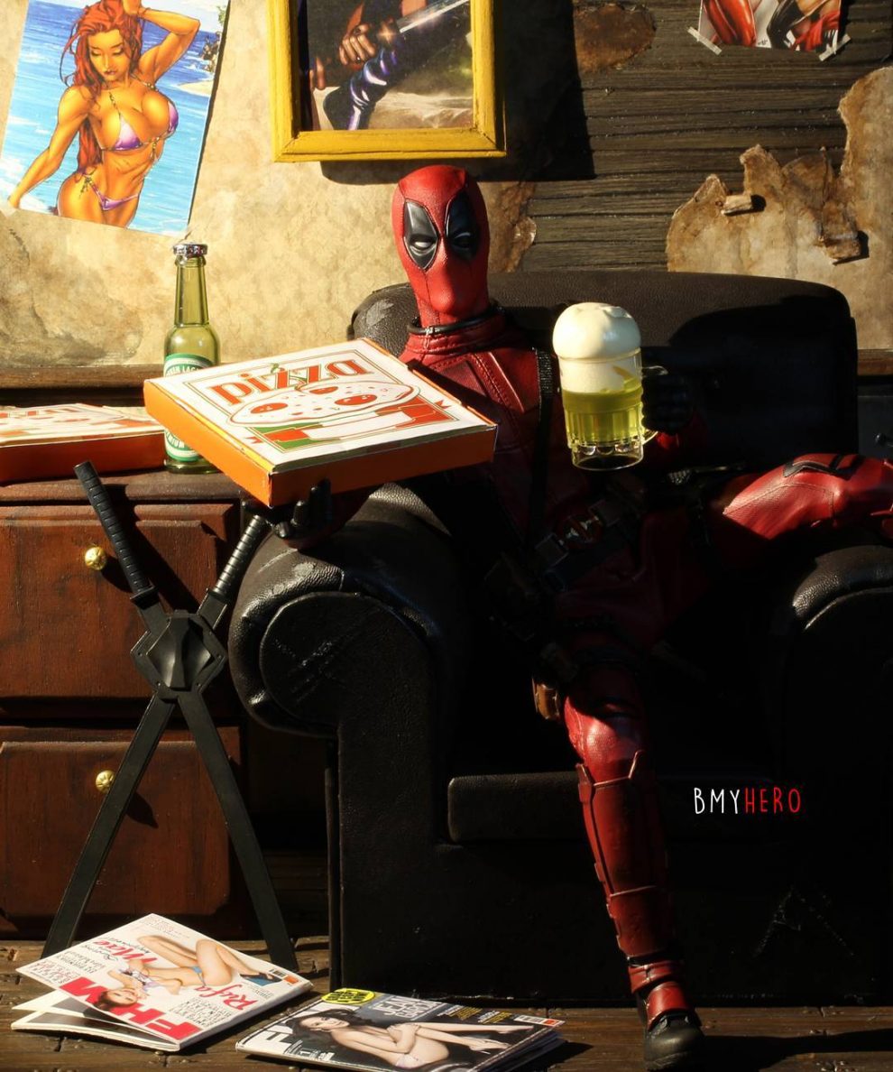 15 Kegiatan para superhero saat nggak ada musuh, gokil abis