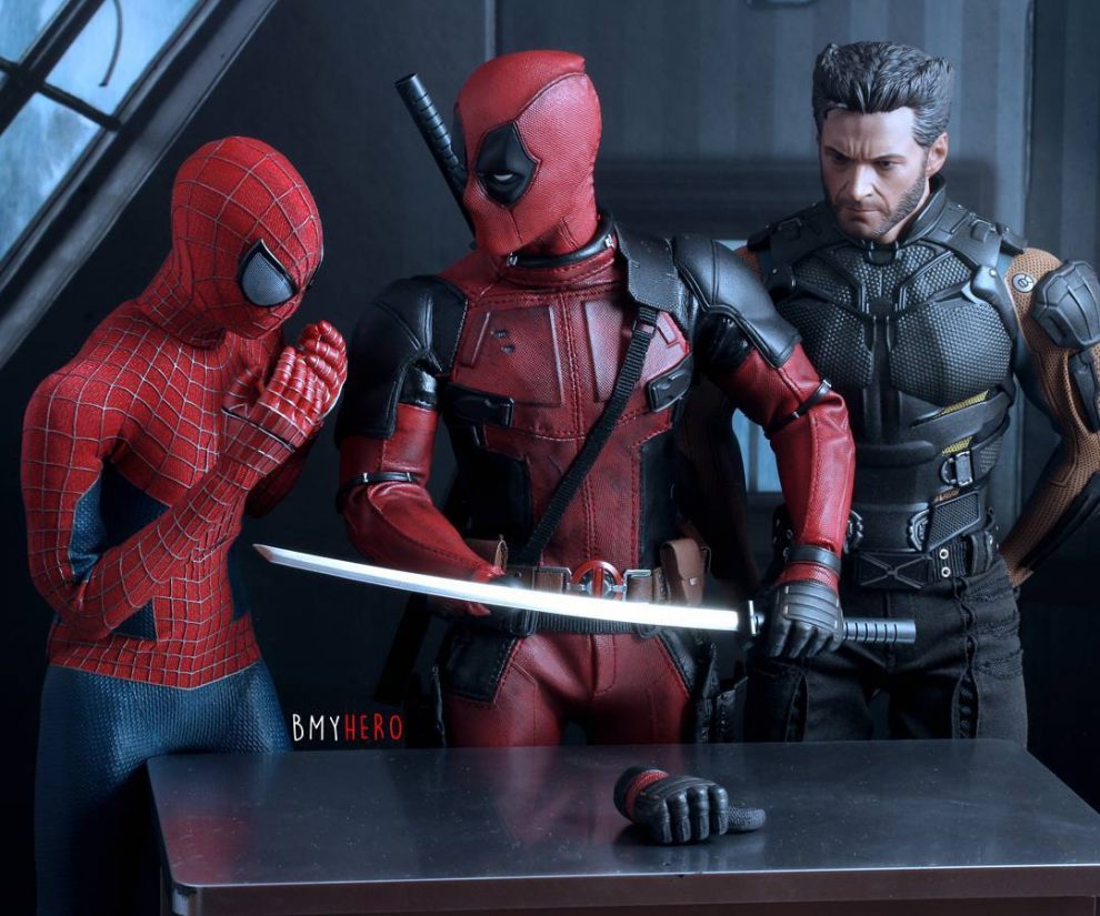 15 Kegiatan para superhero saat nggak ada musuh, gokil abis