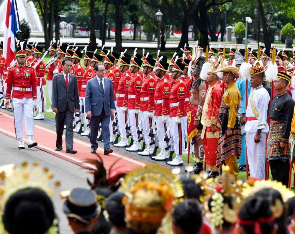 15 Foto serunya gaya baru penyambutan tamu negara oleh Presiden Jokowi
