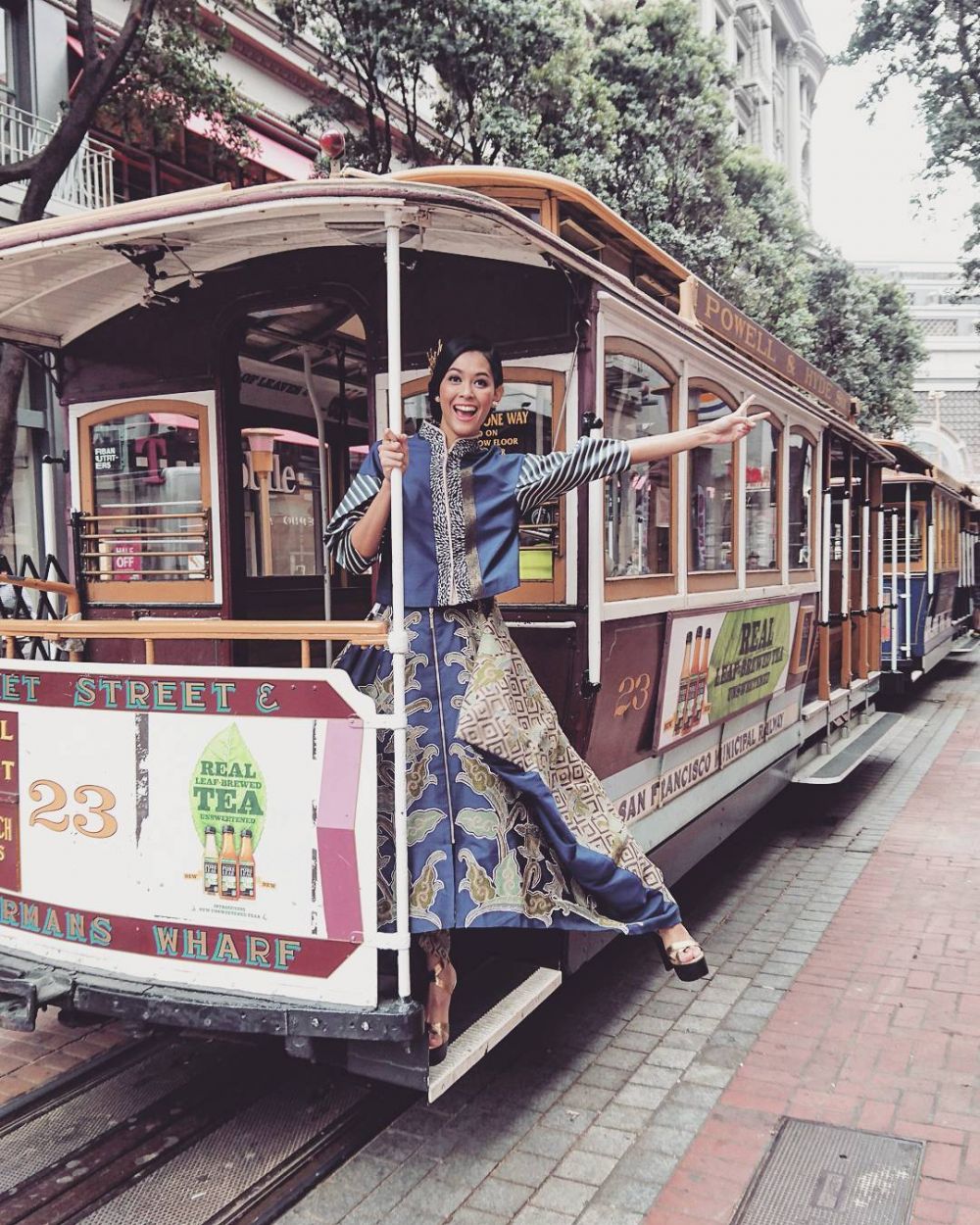 Ini sosok Bunga Jelitha Ibrani, cewek yang jadi Puteri Indonesia 2017