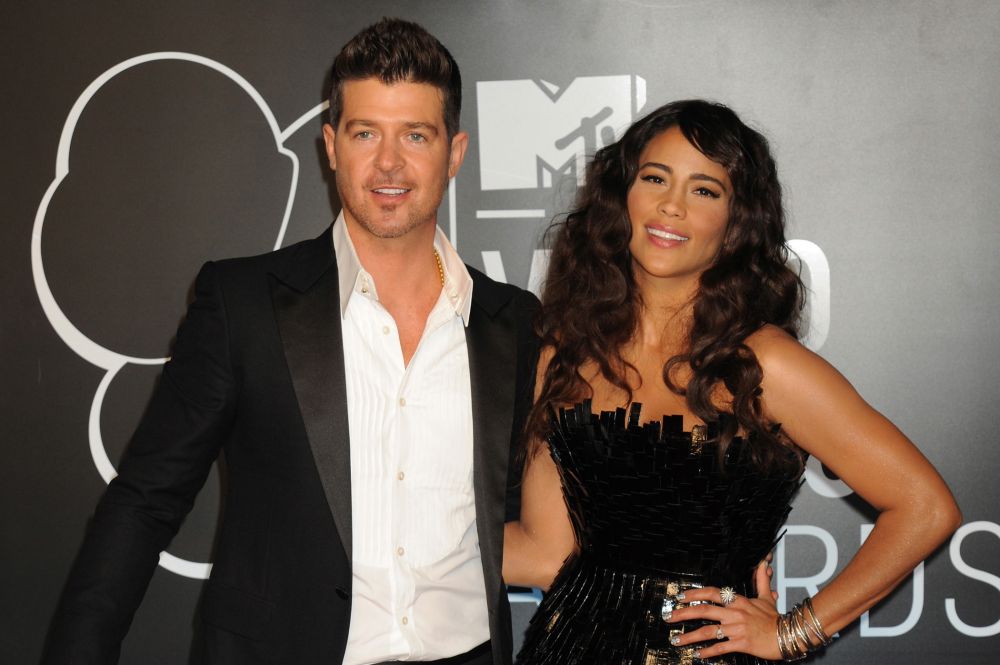 8 Selebriti ini menikah dengan teman SMA, cinta dari bangku sekolah