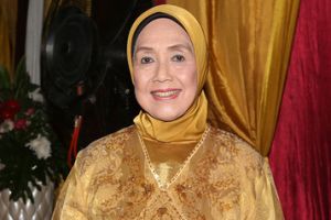 Nani Wijaya akan menikah dengan Ajip Rosidi, begini komentar netizen