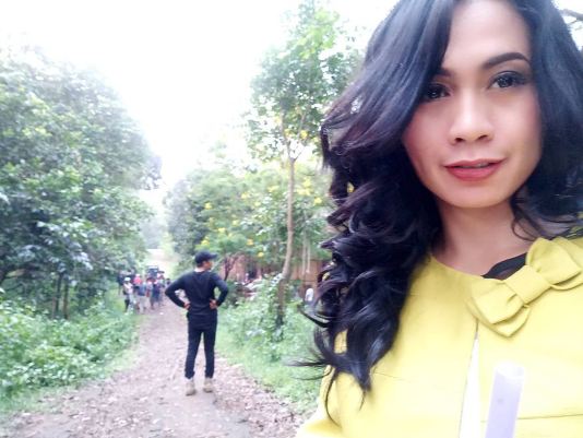 Sering jadi pembantu, ini 10 potret cantiknya Ana Pinem di dunia nyata