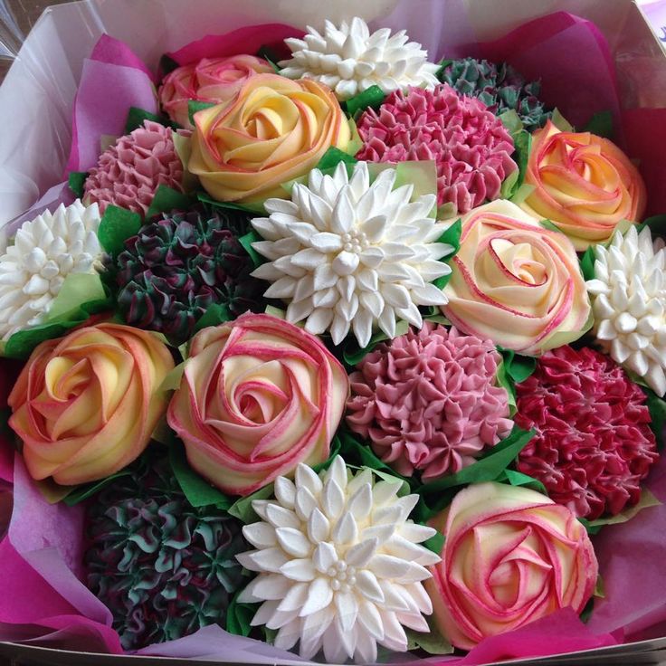 Terlihat seperti hiasan, 14 bunga ini ternyata cupcake yang lezat lho