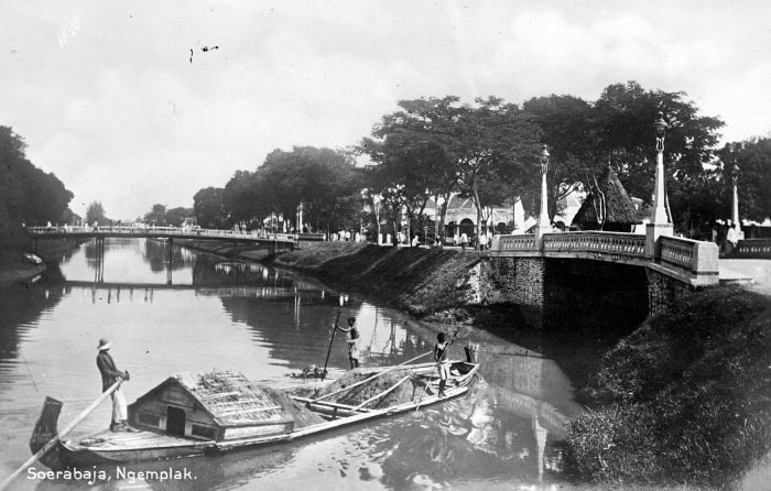 Nostalgia yuk, ini 10 transportasi jadul yang pernah ada di Indonesia