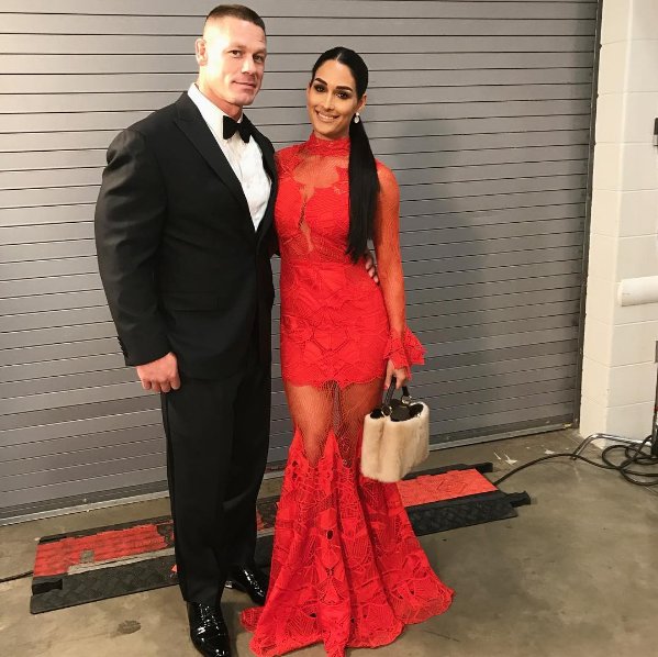Dilamar di ring gulat, ini 10 potret seksi calon istri John Cena