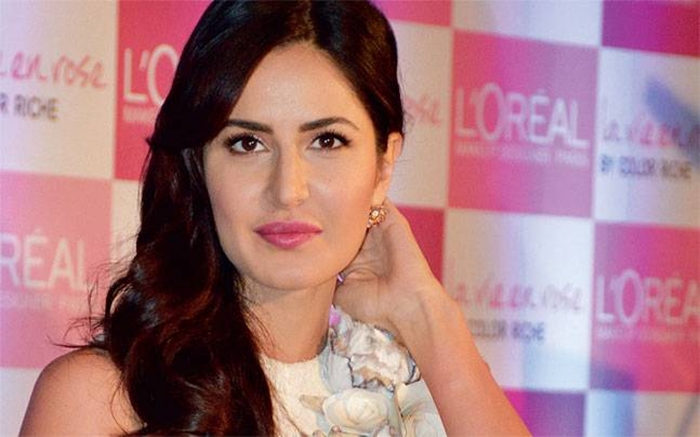 5 Artis India keturunan asing yang sukses di Bollywood, ada favoritmu?