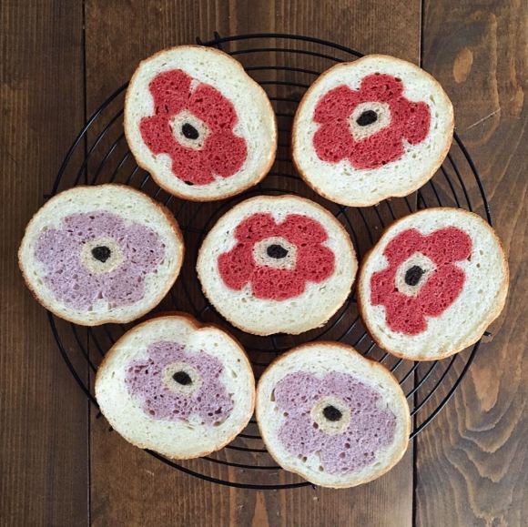 Ibu di Jepang ini sulap gambar karya sang anak jadi 12 roti unik