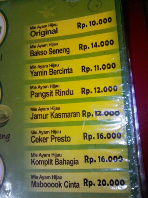 7 Daftar menu warung paling anti mainstream, bikin pelanggannya mikir