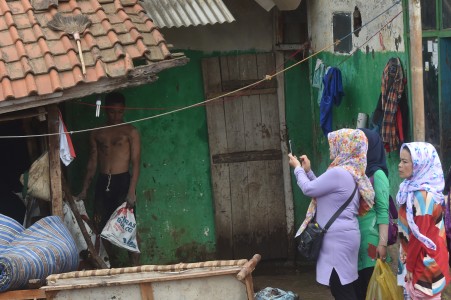 5 Tindakan selfie di lokasi bencana di Indonesia ini menuai kecaman