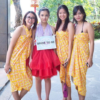 Dikerjai sahabat, 6 seleb ini rela tampil jelek saat bridal shower