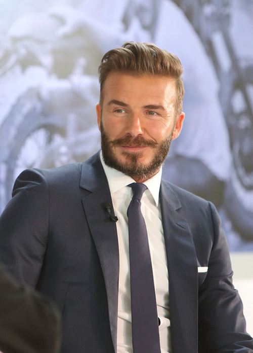 15 Foto gaya rambut David Beckham yang ngetren, mana 