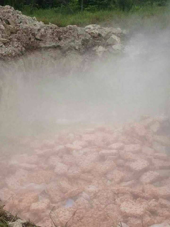 Warga desa ini makan sayap ayam terkubur berhari-hari, nggak jijik?