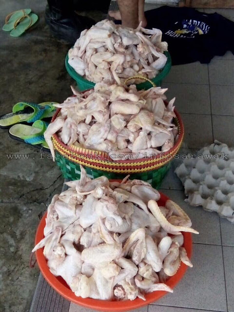 Warga desa ini makan sayap ayam terkubur berhari-hari, nggak jijik?