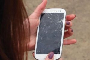 Tahun 2020 bakal ada smartphone bisa 'sembuh sendiri' jika retak