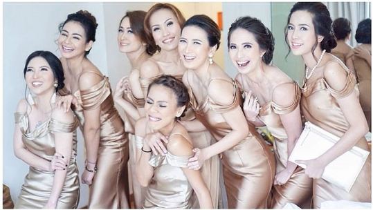 Resmi melepas lajang, ini 10 potret prosesi pernikahan Momo Geisha