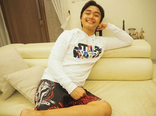 10 Potret Leon Dozan, anak Willy Dozan yang warisi kegantengan ayahnya