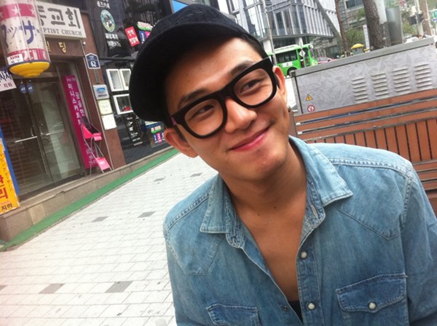 10 Foto transformasi gantengnya Yoo Ah-in, pecinta K-Drama wajib tahu