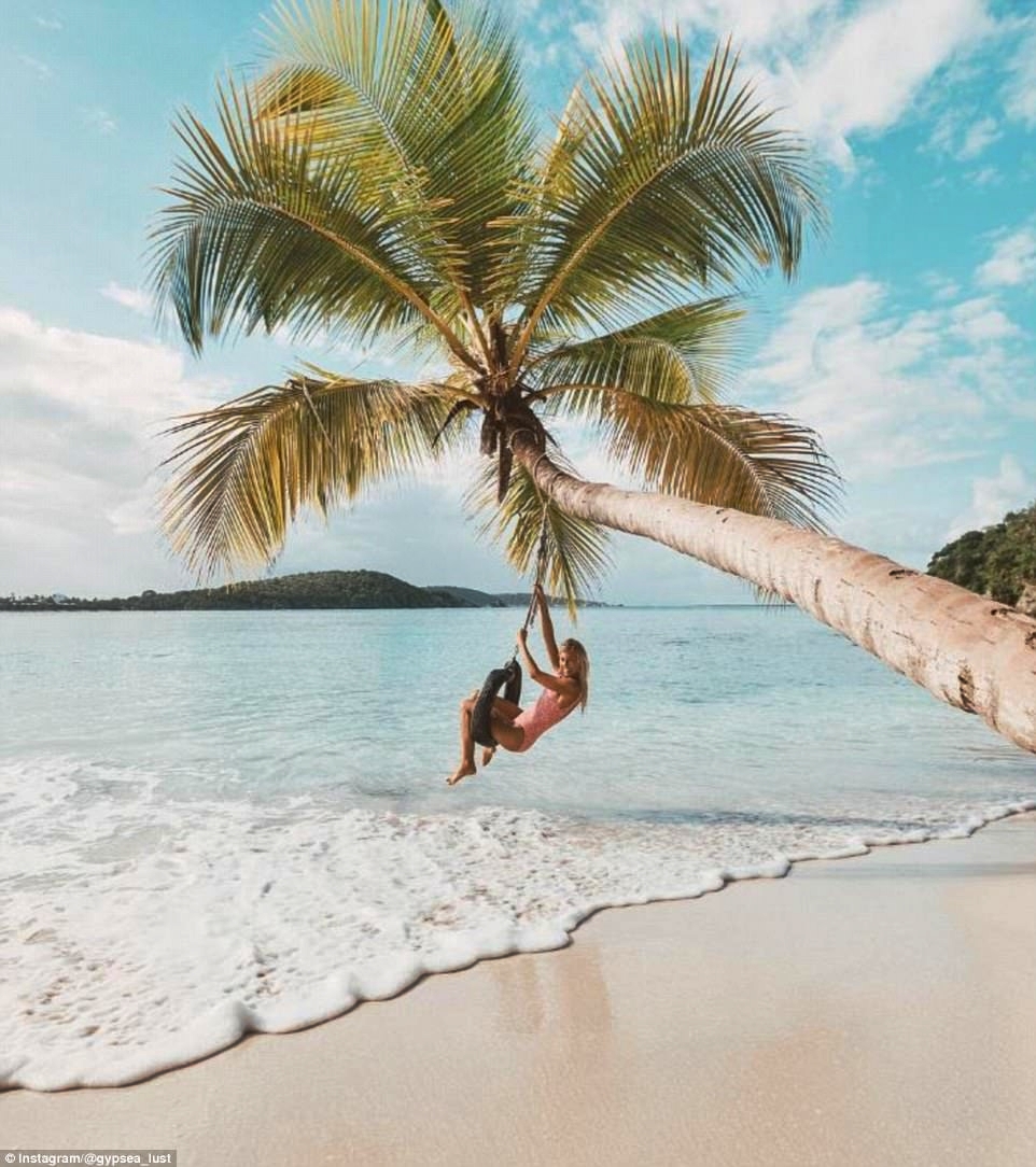 Pasangan dari Bali ini dibayar ratusan juta dari hobi berwisata