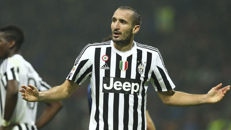 7 Pesepak bola dunia ini berpendidikan tinggi, ada yang bergelar PhD