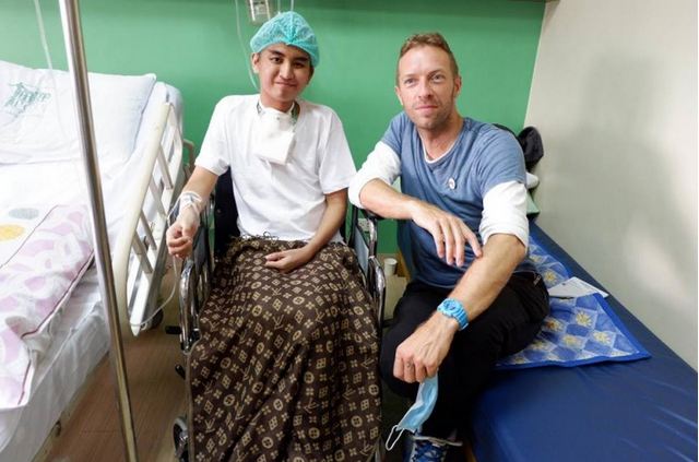 Kisah penderita kanker dapat kejutan dari Coldplay ini bikin haru