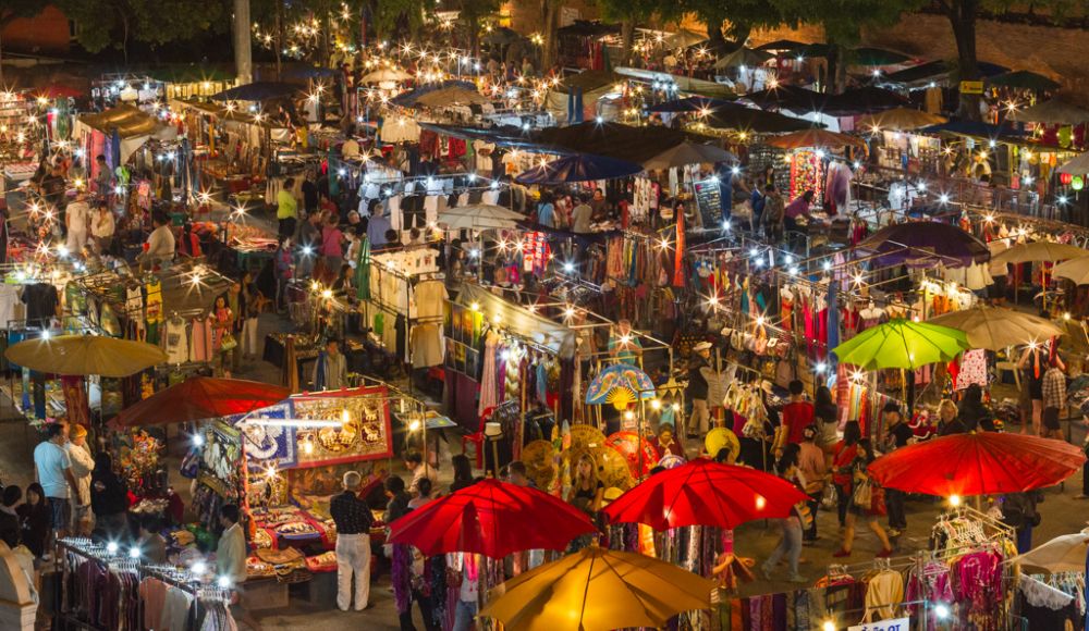 Tak kalah dari mal, ini 5 pasar malam paling terkenal di seluruh dunia