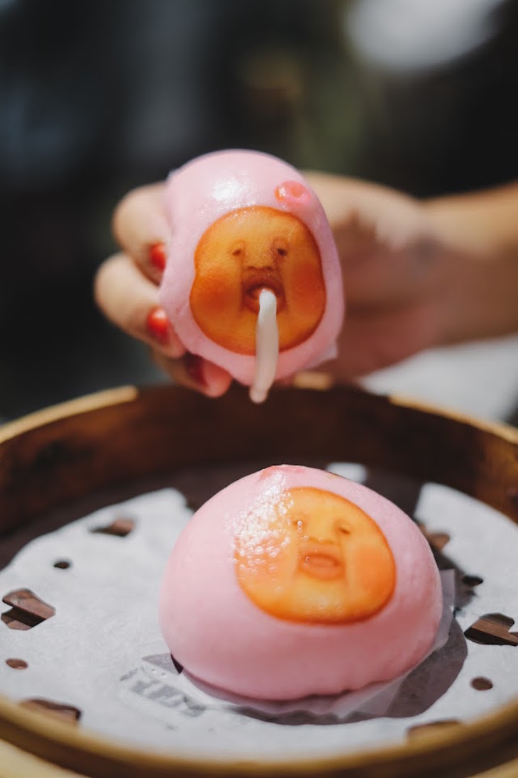 Datang ke restoran ini, kamu bakal disuguhi cara beda menikmati dimsum