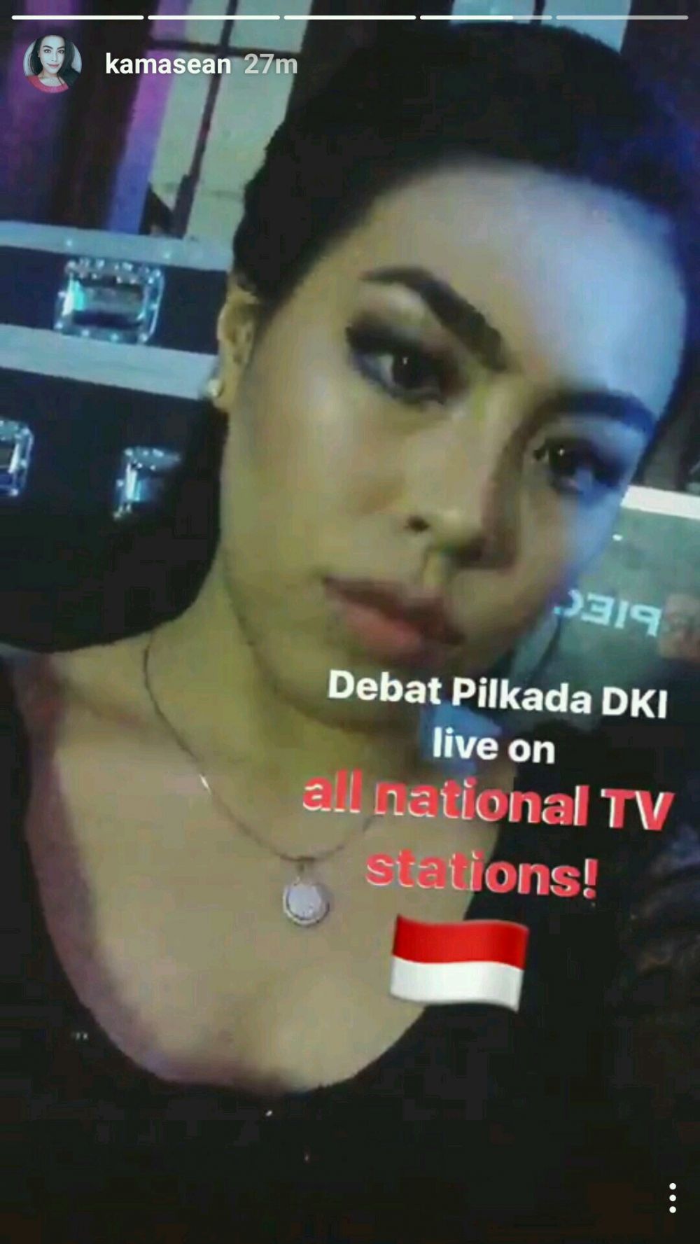 Ini sosok penyanyi cantik di debat Pilkada DKI putaran II, idolamu ya?