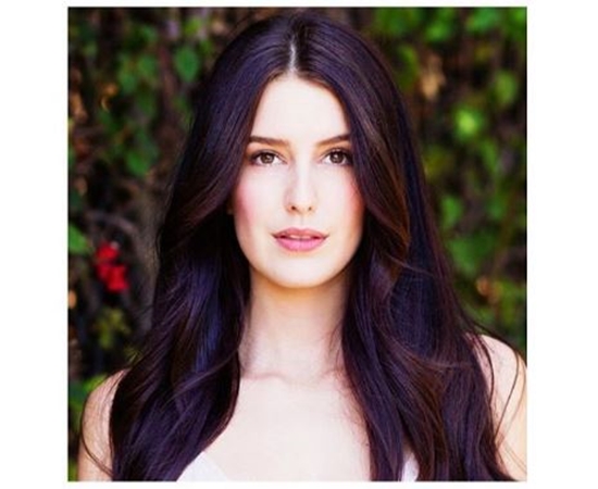 10 Foto cantik Isabelle, adik Katrina Kaif yang berkarier di Hollywood