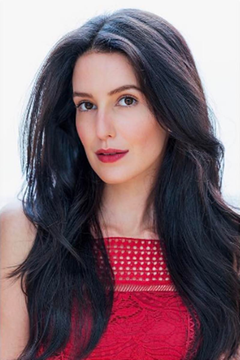 10 Foto cantik Isabelle, adik Katrina Kaif yang berkarier di Hollywood