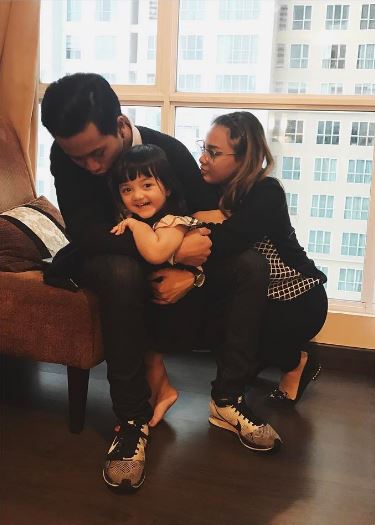 7 Potret kedekatan pacar Aurel dengan keluarga Anang, udah serius nih?