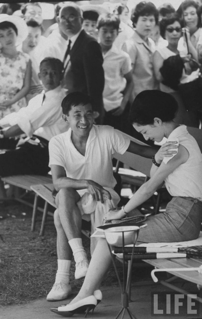 10 Foto lawas masa muda Kaisar Jepang Akihito sebelum jadi raja
