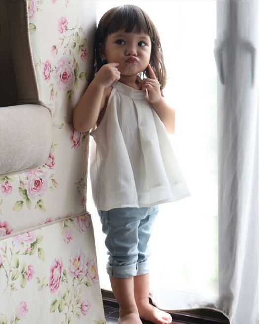 Menggemaskan, begini 10 foto gaya baby Gempi saat jadi model iklan