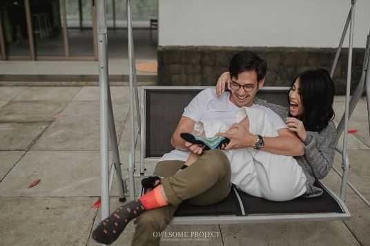 14 Foto prewed Tarra Budiman & Gya Sadiqah, sederhana tapi romantis