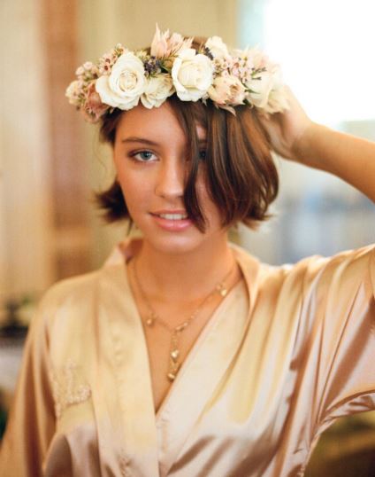 10 Foto Iris putri dari Jude Law, model & duta brand fashion ternama