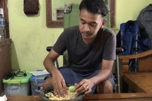 Bukan di resto mahal, ini 8 momen Ruben Onsu santap masakan sederhana