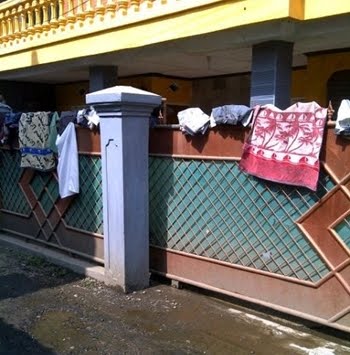 7 Foto ini tunjukan tingkah aneh orang Indonesia saat jemur pakaian