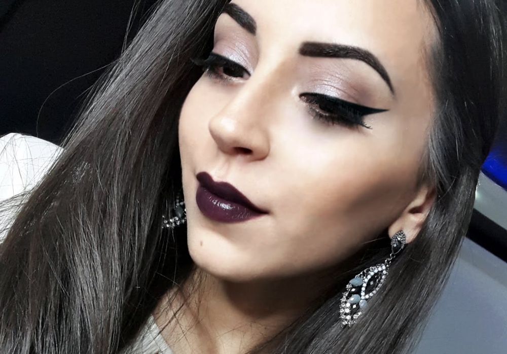 6 Tips makeup ini bikin dark lipstik kamu makin cetar