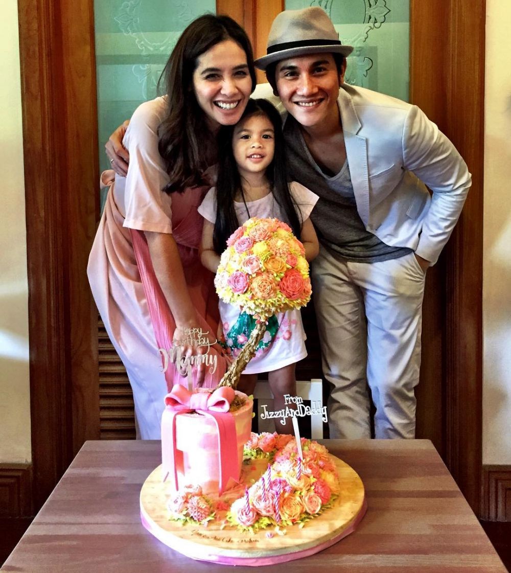 Meski populer, anak 8  seleb ini justru tak punya akun Instagram