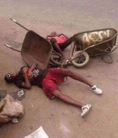 13 Gaya kocak orang Afrika pas difoto ini lucunya ugwemubwem osas pol