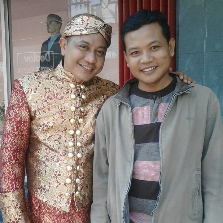 Ini dia sosok sebenarnya jin kocak di iklan komersial TV