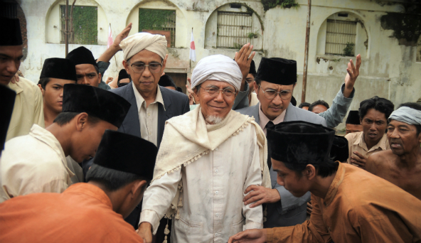 8 Artis Ini Pernah Perankan Sosok Pahlawan Nasional Dalam Film 8 Artis Ini Pernah Perankan Sosok Pahlawan Nasional Dalam Film