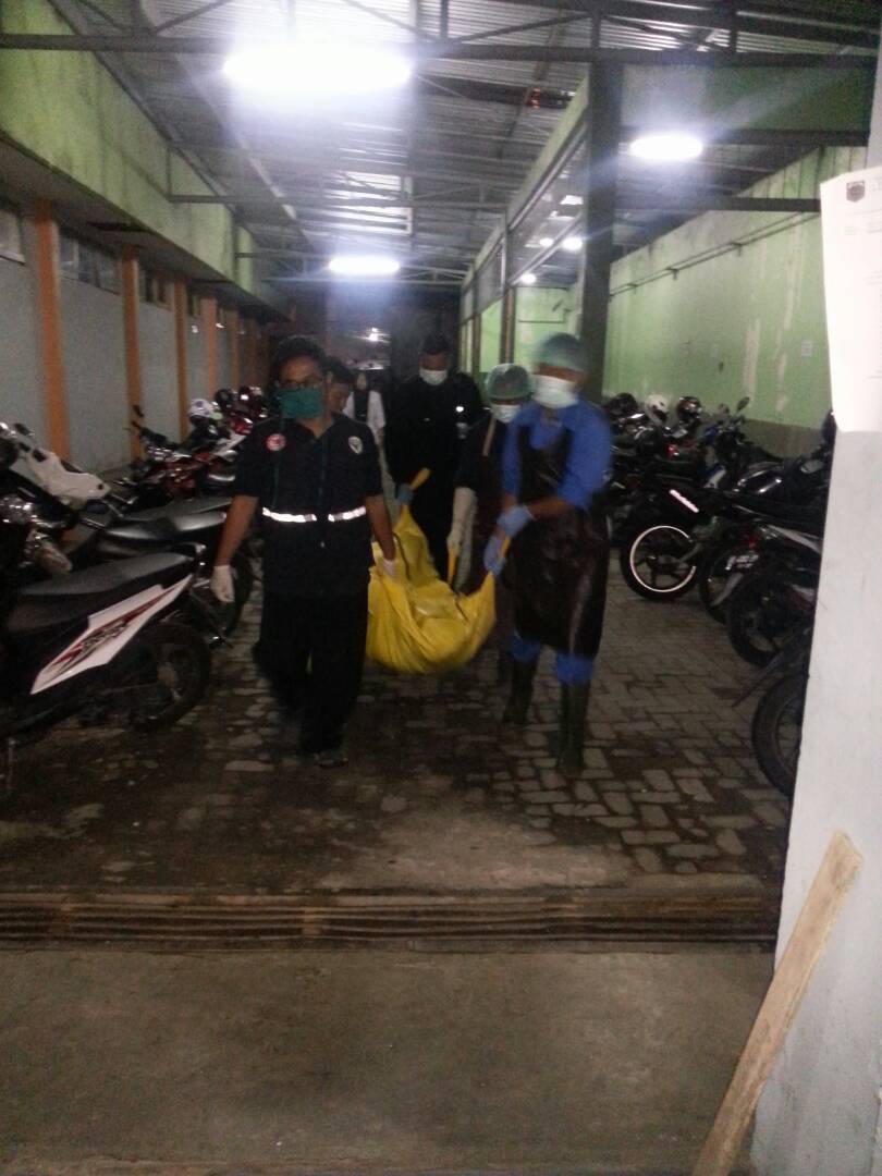 11 Pendaki Gunung Prau tersambar petir saat berteduh sambil main HP