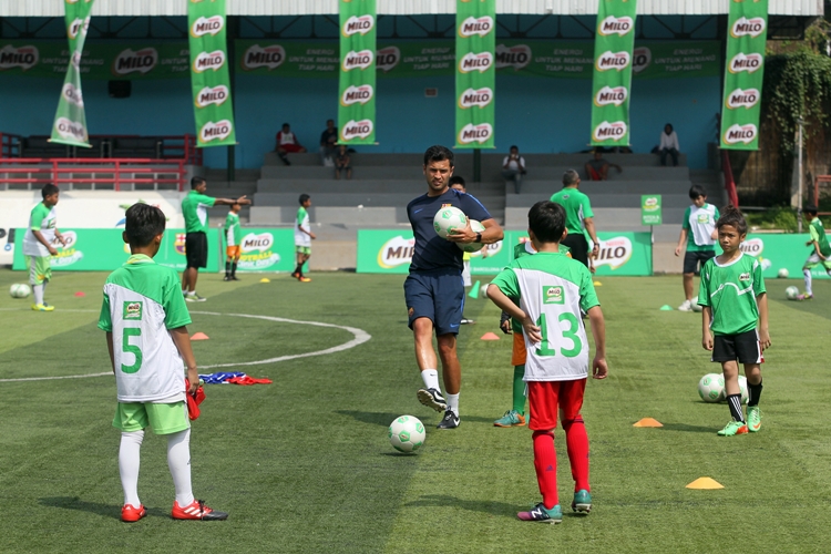 5 Anak Indonesia akan berlatih sepak bola di Barcelona, keren nih