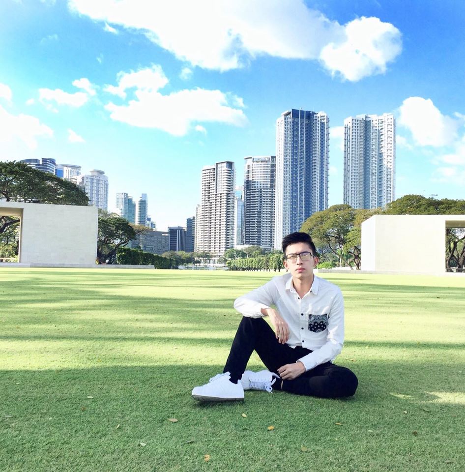 Kecilnya sih biasa, tapi perubahan pria ini saat dewasa bikin melongo