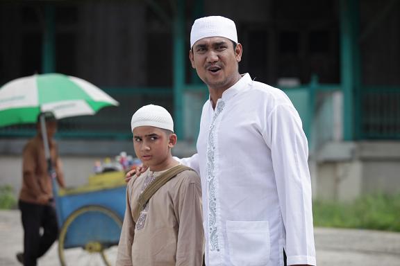 10 Gaya OOTD 'Edward' Dunia Terbalik dari kasual sampai formal