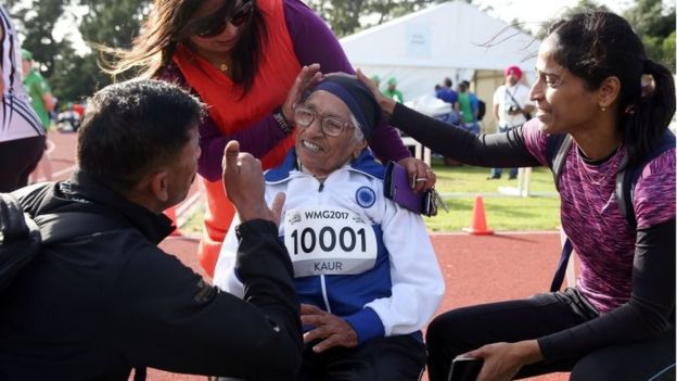 Nenek usia 101 tahun ini menang lomba lari 100 meter, top dah