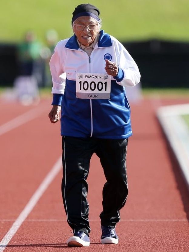 Nenek usia 101 tahun ini menang lomba lari 100 meter, top dah