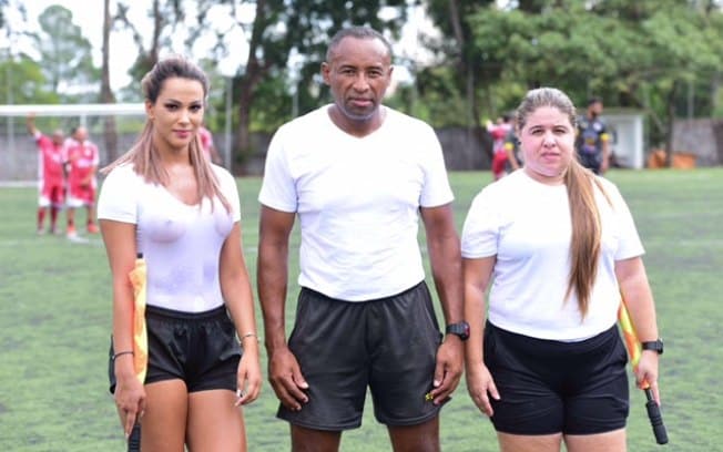 5 Foto hakim garis asal Brasil ini seksi abis,  sulit fokus main bola